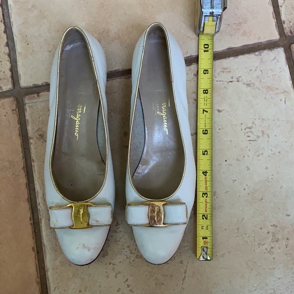 VTG Ferragamo Heels - Picture 6 of 7
